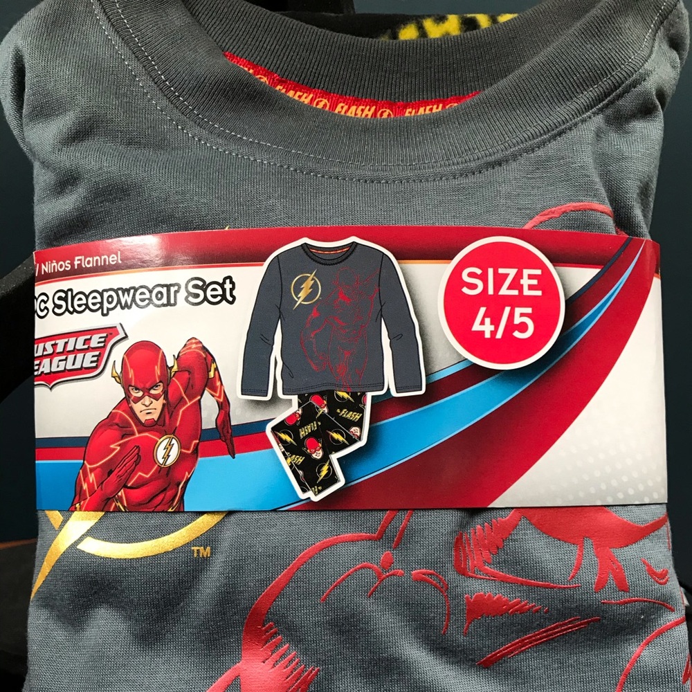 New 2 Piece Boy’s Justice League Flash Pajama Set